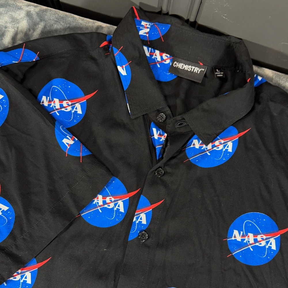 CHEMISTRY NASA-themed Short Sleeve Button Up Shirt Mens Size L Black